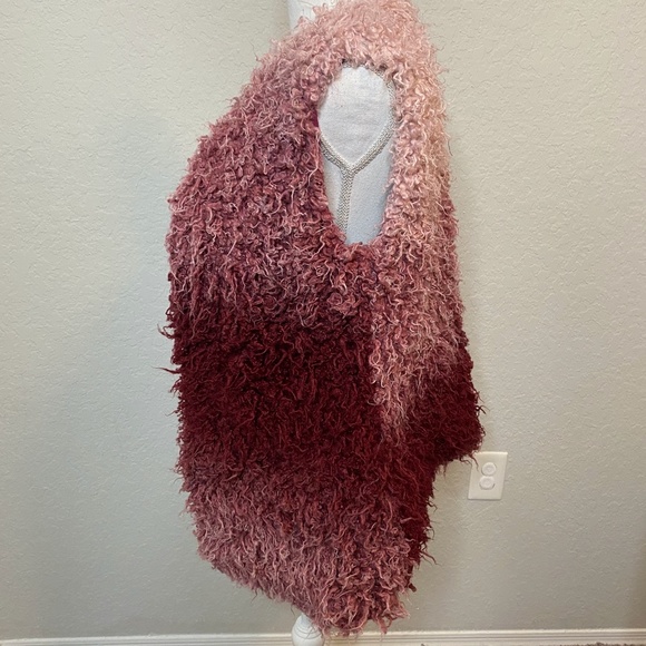 MINKPINK NWT Medium/Large Sleeveless Cardi Vest - Picture 3 of 10